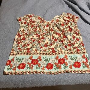 Lauren Conrad XXL cream floral blouse